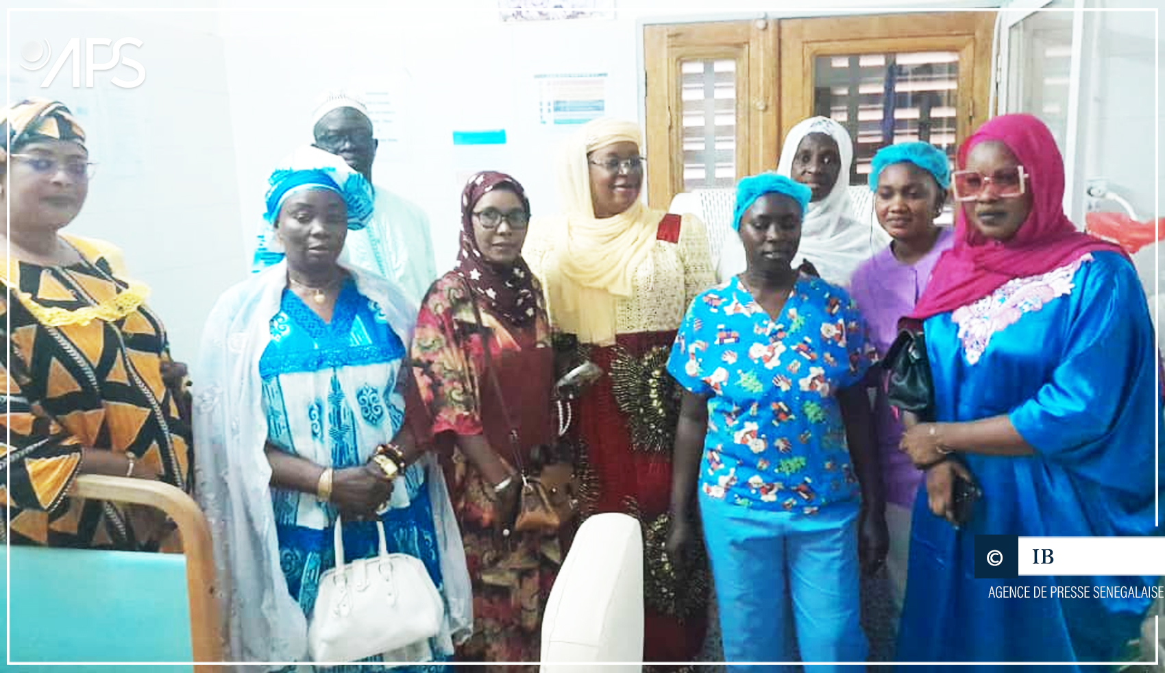 SENEGAL SOCIETE DIVERS Richard Toll une femme donne naissance à des