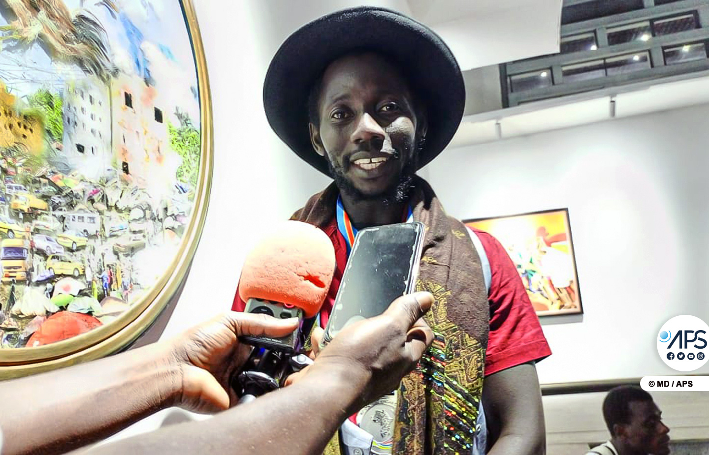 Neuvièmes jeux de la francophonie : L’artiste-peintre Fally Sow Sène remporte une médaille d’argent