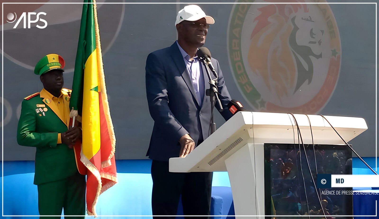 Sadio Mané offre une pelouse synthétique au stade municipal de Bambaly, son village natal