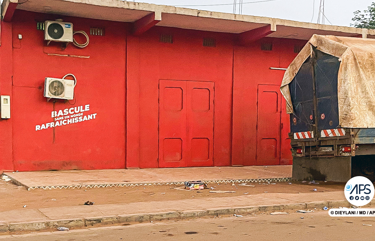 Kédougou : un dépôt de boissons cambriolé en plein jour, 14 millions emportés