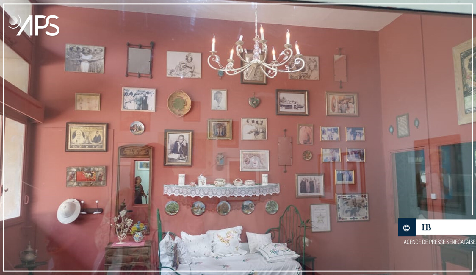 Exposition : l'artiste Anta Germaine Gaye rend hommage à l'élégance des femmes saint-louisiennes