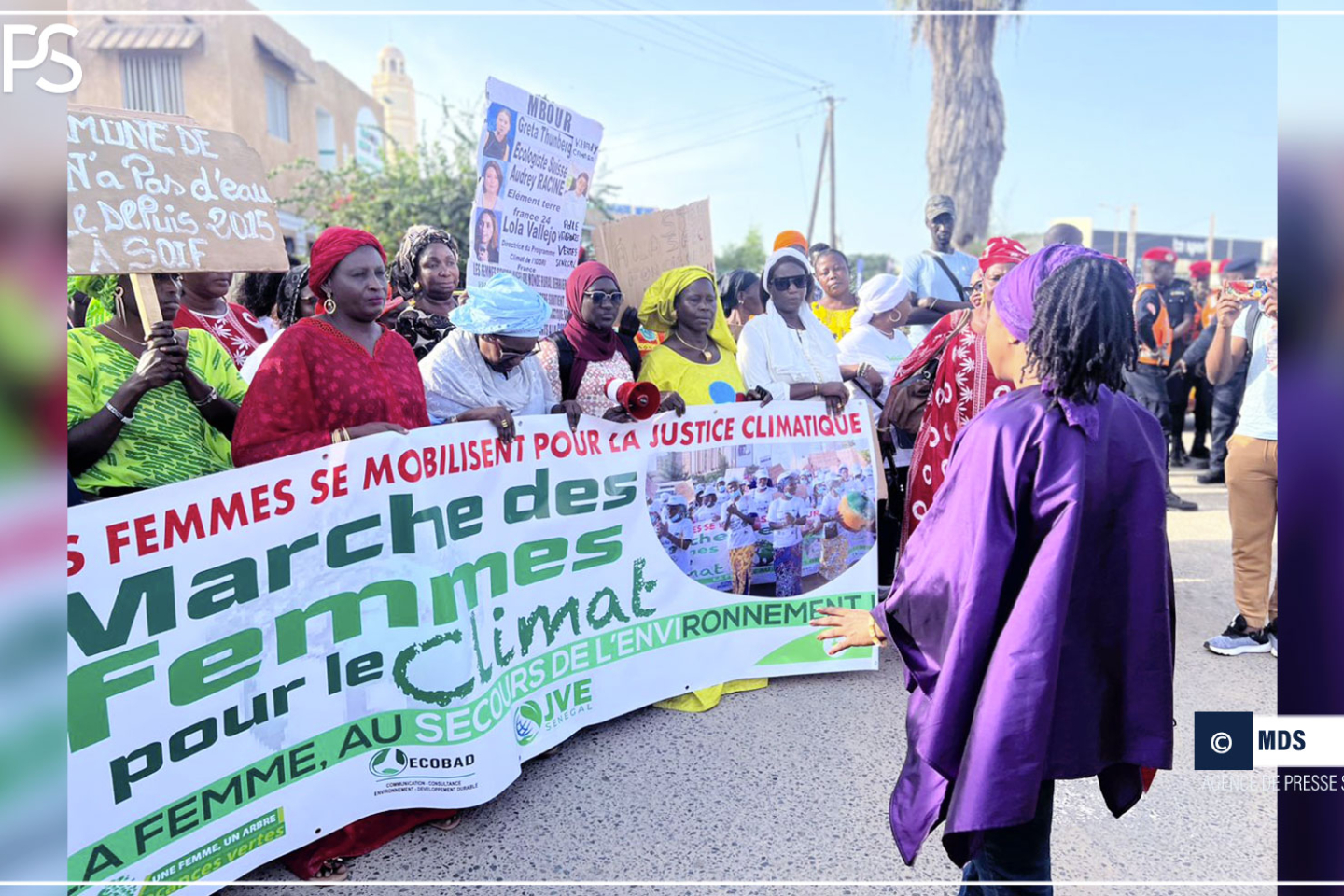 Dakar : des femmes marchent pour réclamer plus de justice climatique