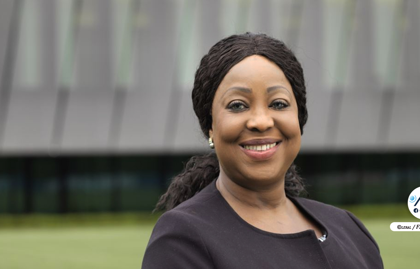 Fatma Samoura, lauréate du Prix d’excellence du Sommet mondial du football