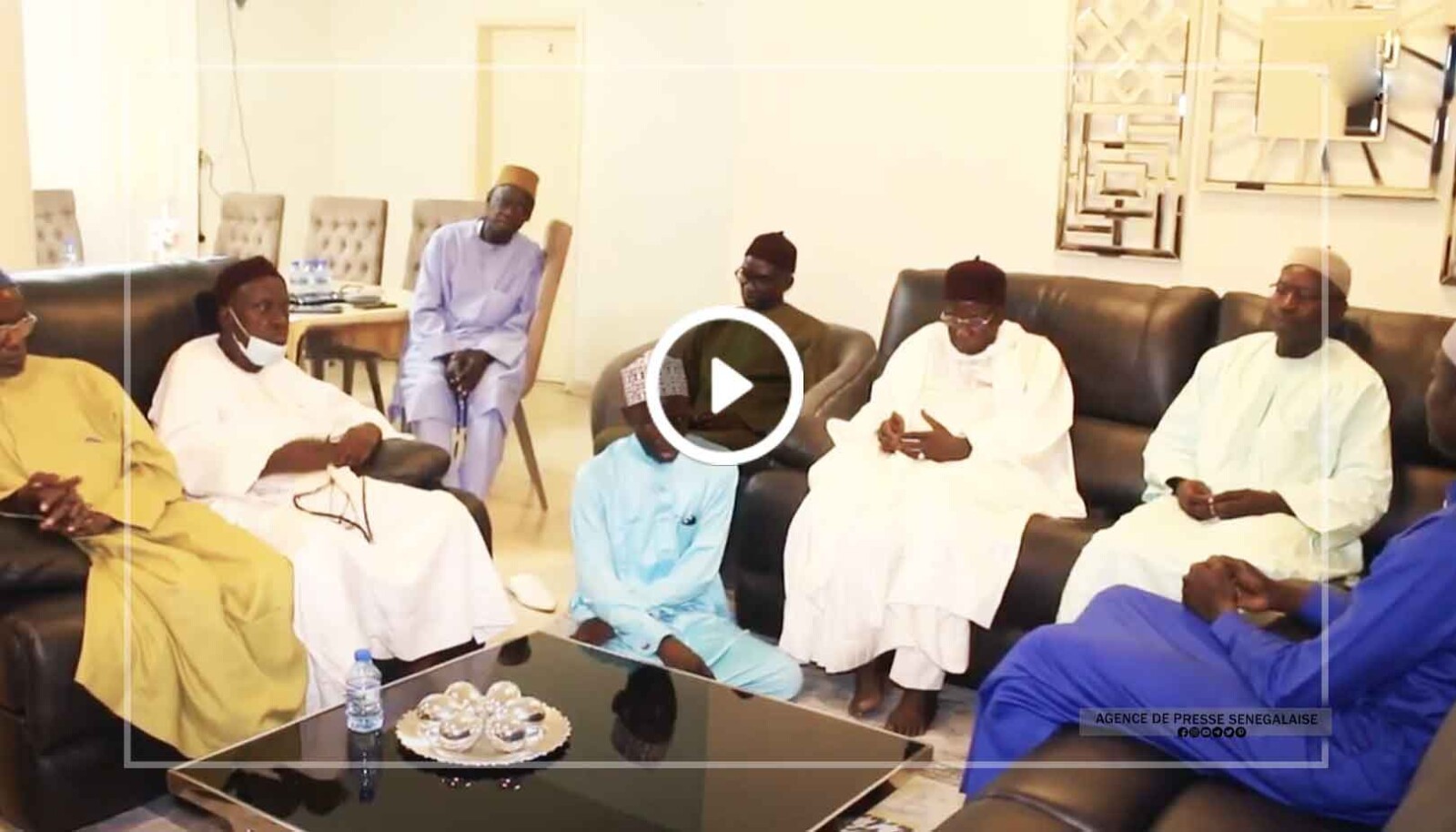 Kaolack : Djim Ousmane Dramé à la rencontre des chefs religieux pour leur expliquer sa mission Kaolack : Djim Ousmane Dramé à la rencontre des chefs religieux pour leur expliquer sa mission