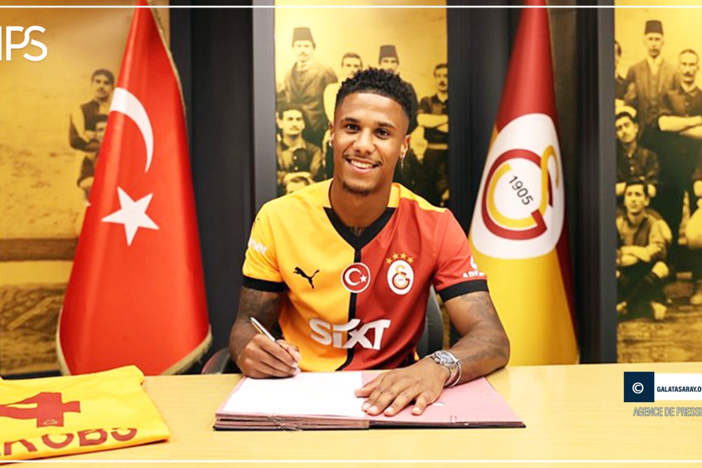 Galatasaray officialise l’arrivée d’Ismail Jakobs