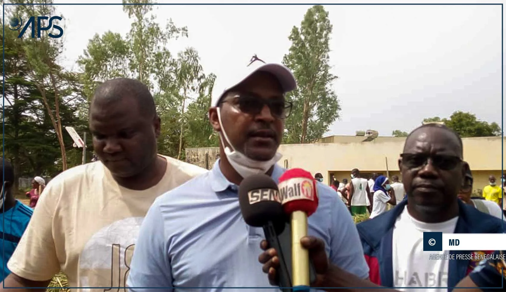 Kolda : la mairie initie une opération de désherbage au centre hospitalier régional