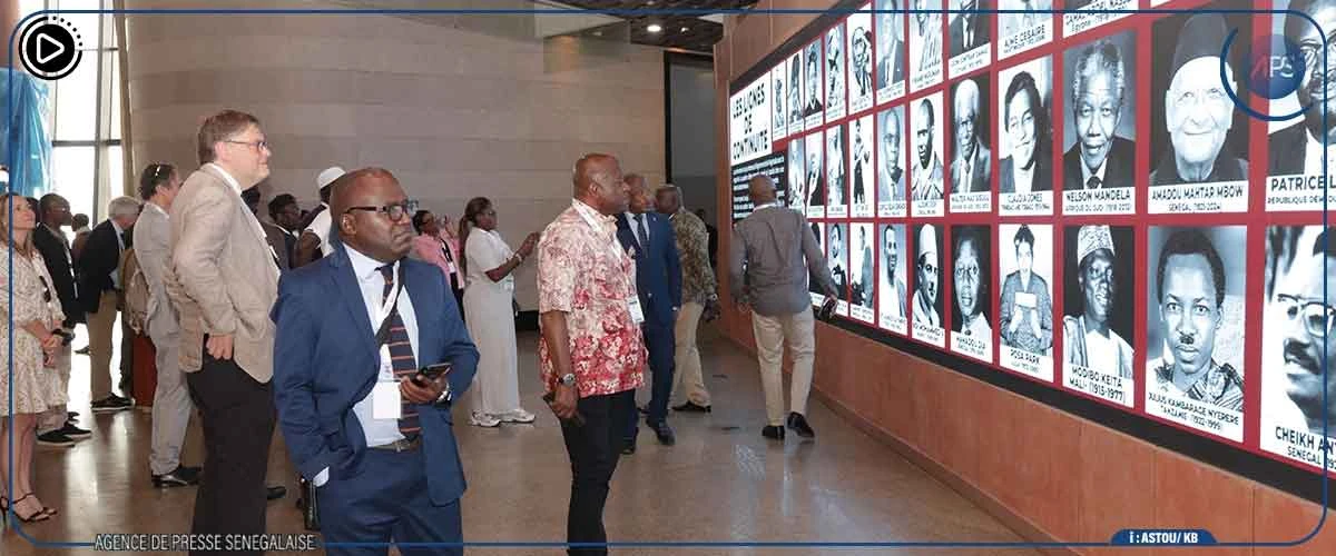 Des parlementaires francophones en visite au Musée des civilisations noires