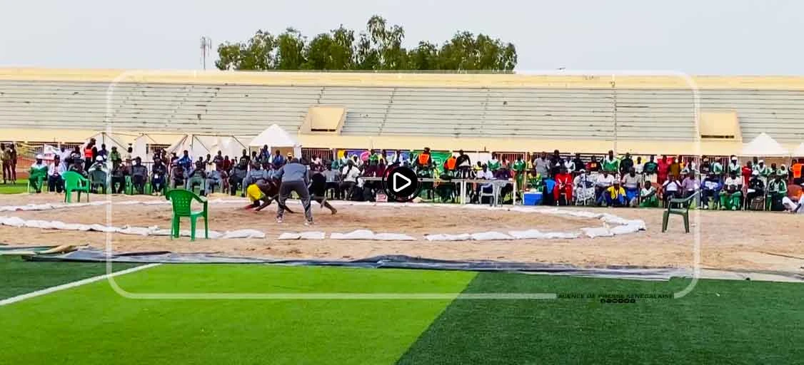 Ziguinchor : les temps forts de la finale de la 25e édition du drapeau du chef de l’Etat de lutte traditionnelle