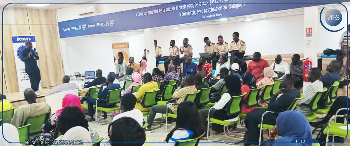 Des étudiants de l’Université Iba Der Thiam remportent le prix du hackathon de Sen’Eau