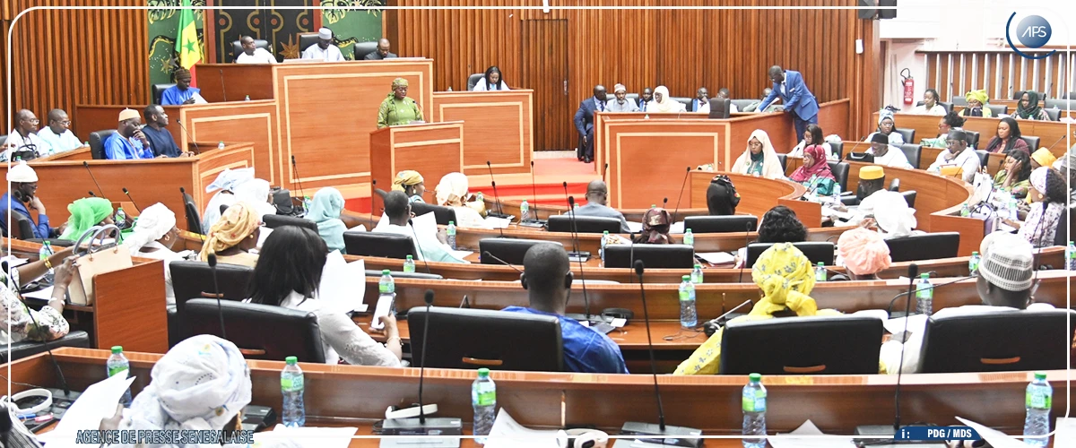 Début de la plénière sur la levée de l’immunité parlementaire de Moustapha Diop et Salimata Diop