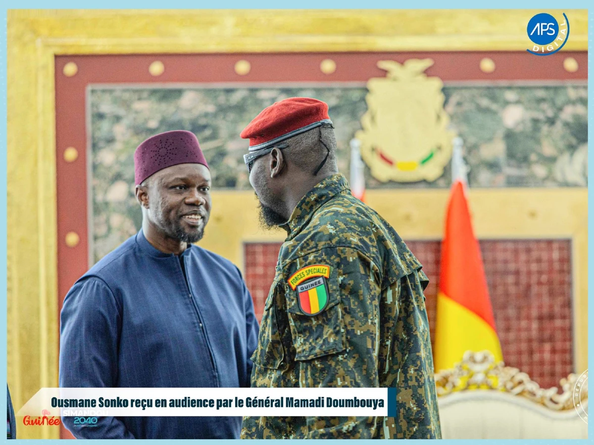 Ousmane Sonko reçu en audience par le Général Mamadi Doumbouya