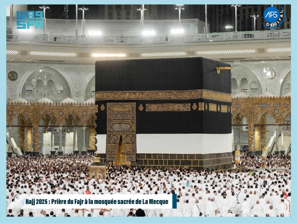 Hajj 2025 : Prière du Fajr à la mosquée sacrée de la Mecque 