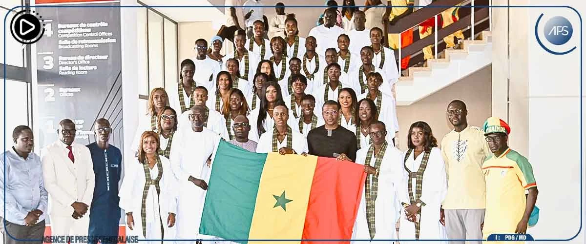 En partance pour la CAN, les Lionnes reçoivent le drapeau national