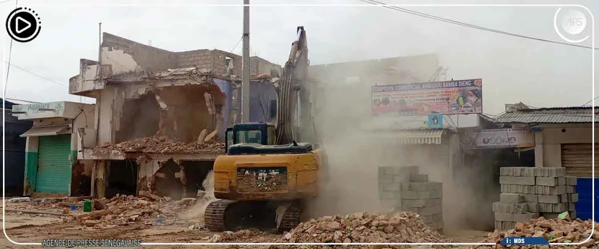 Démolition d’un bâtiment menaçant ruine au marché Ocass de Touba  ‎