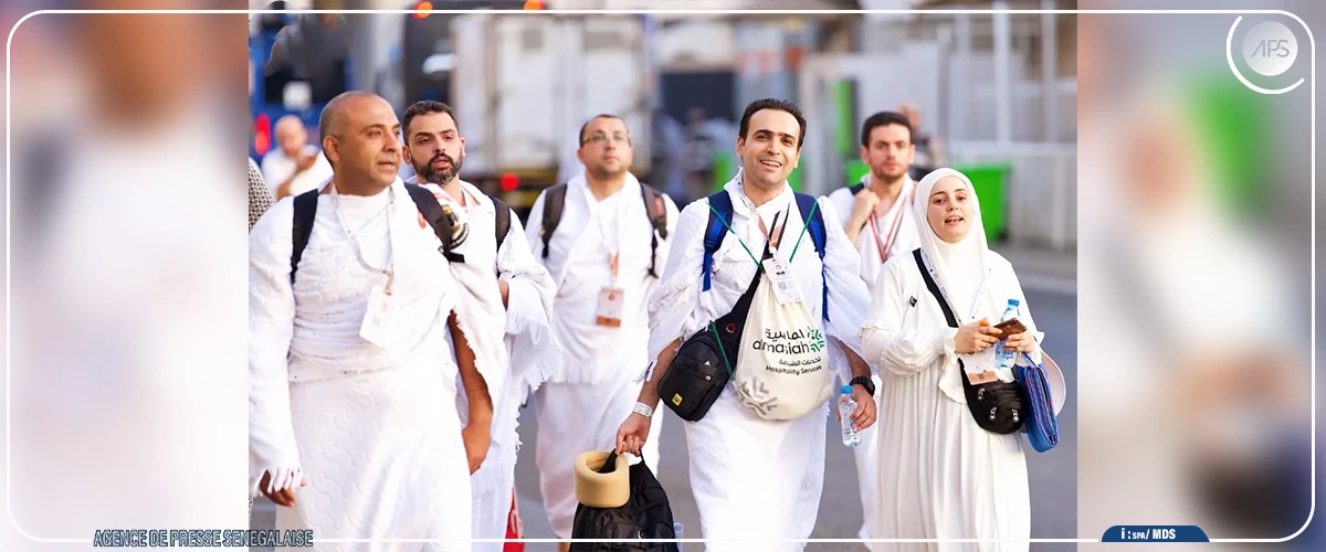 Hajj: les pèlerins rejoignent le site de Mina