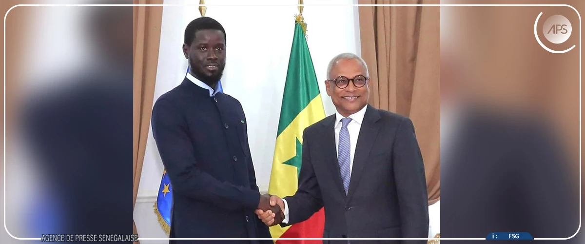 ”Echange approfondi” entre les présidents Faye et Neves à Dakar