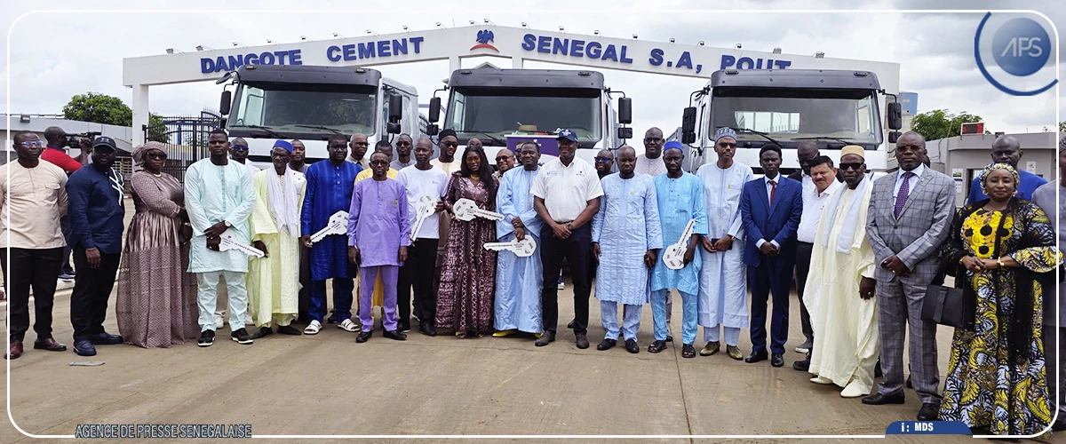 Dangote Cement Sénégal  remet une dizaine de camions à ses distributeurs