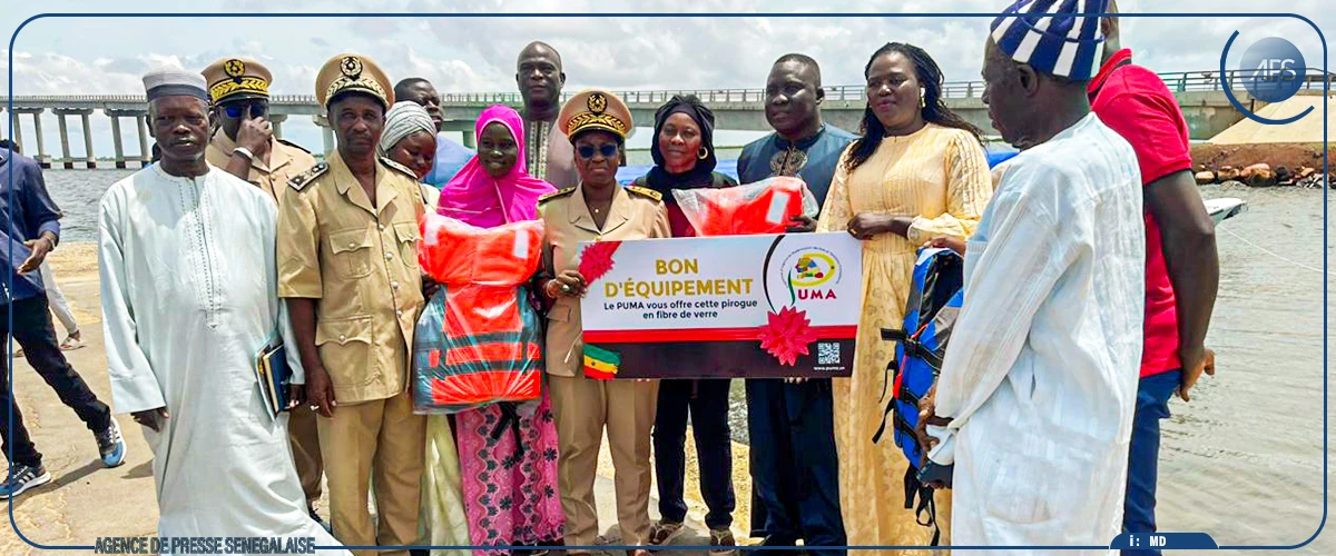 Le PUMA offre deux pirogues-ambulances aux communes de Niodior et Djirnda