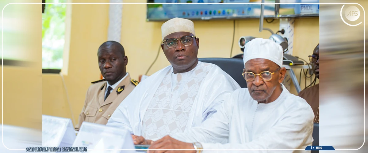 Moussa Bala Fofona explique les principes de l'Acte IV de la décentralisation aux représentants des collectivités du Pôle Nord