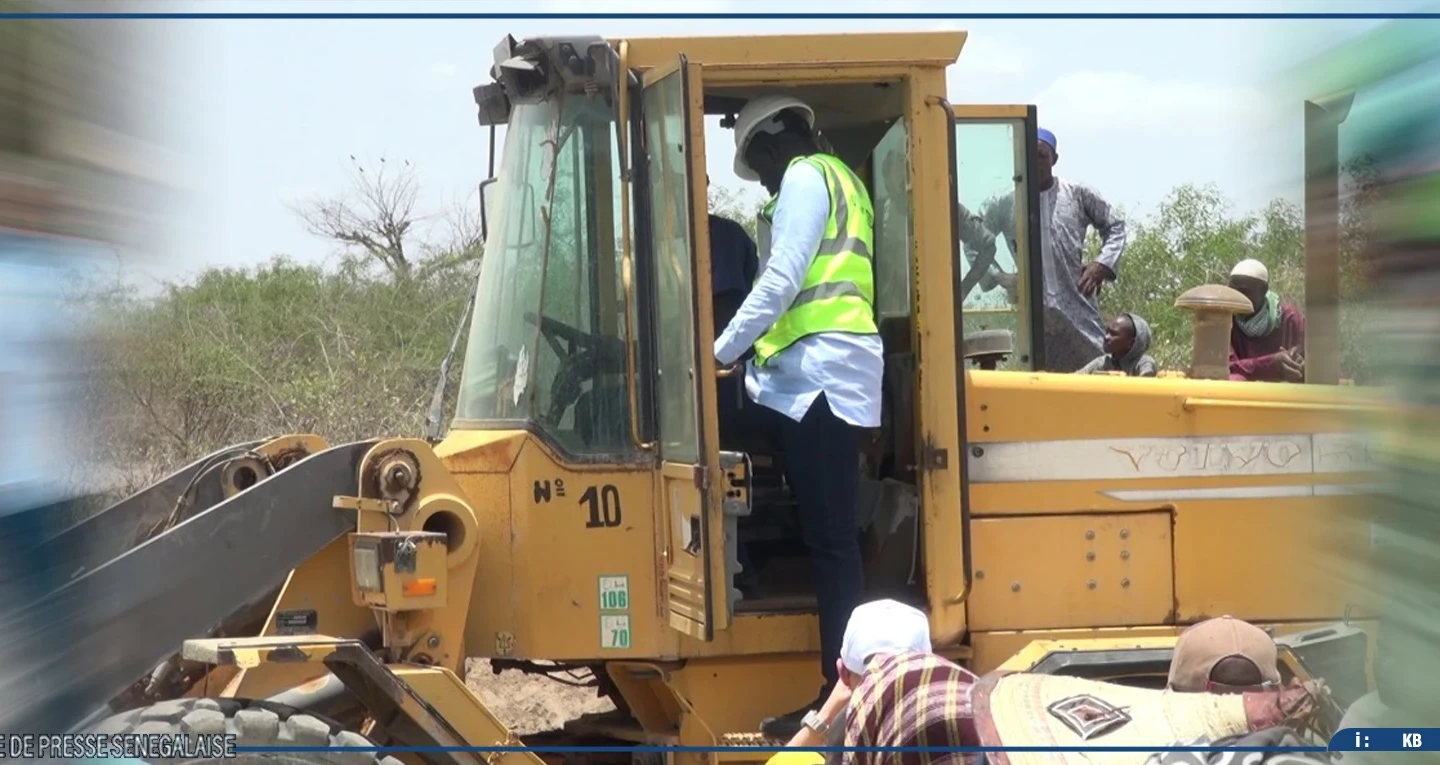 Thiès : Babacar Diop lance les travaux de curage et d’agrandissement d’un bassin de rétention d’eau pluviale