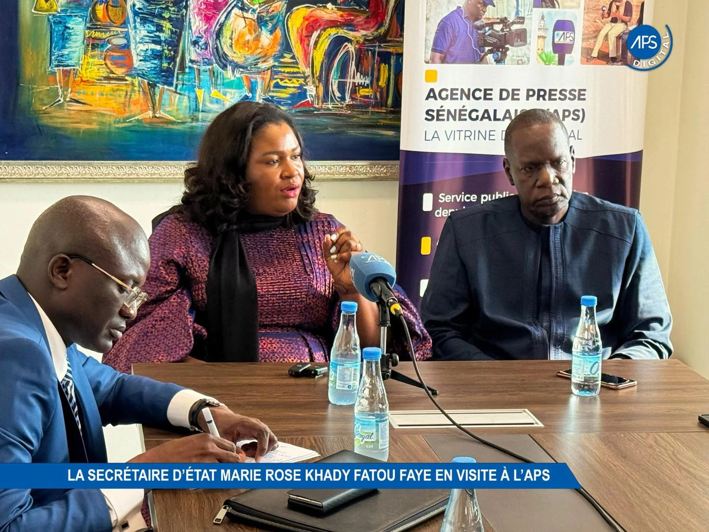 La Secrétaire d’État Marie Rose Khady Fatou Faye en visite à l’APS (Agence de Presse Sénégalaise)