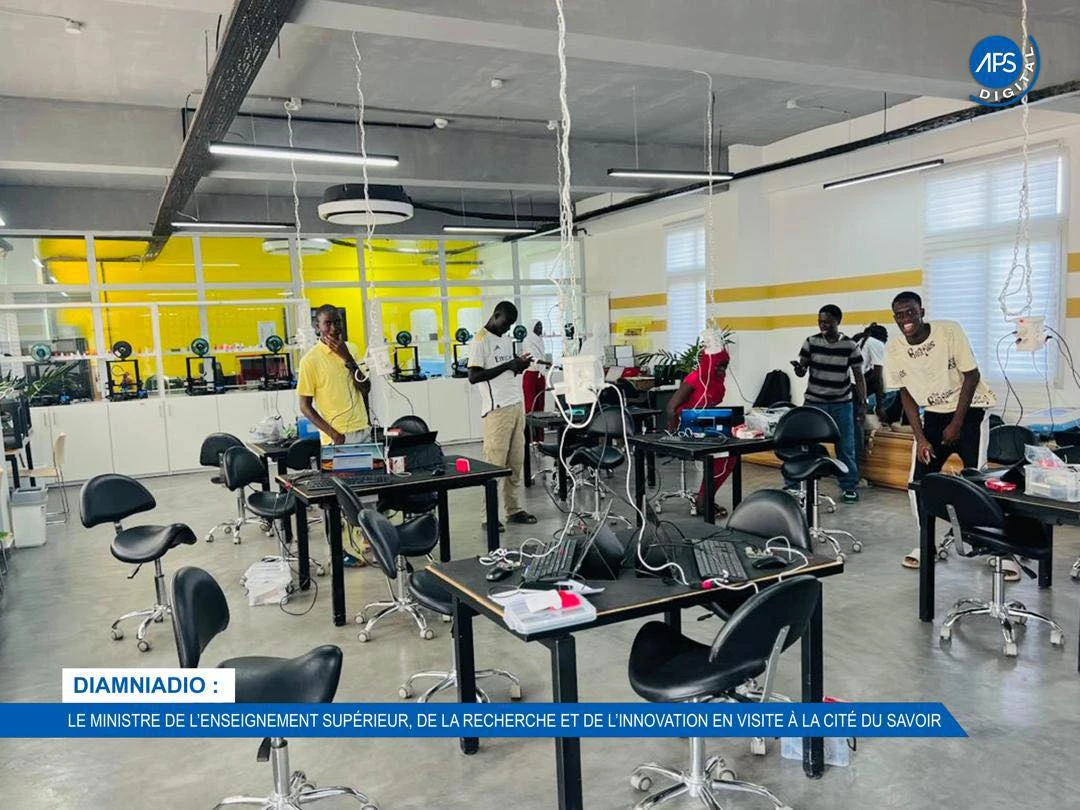 Diamniadio : Le ministre de l'enseignement supérieur , de la recherche et de l'innovation en visite à la cité du savoir 