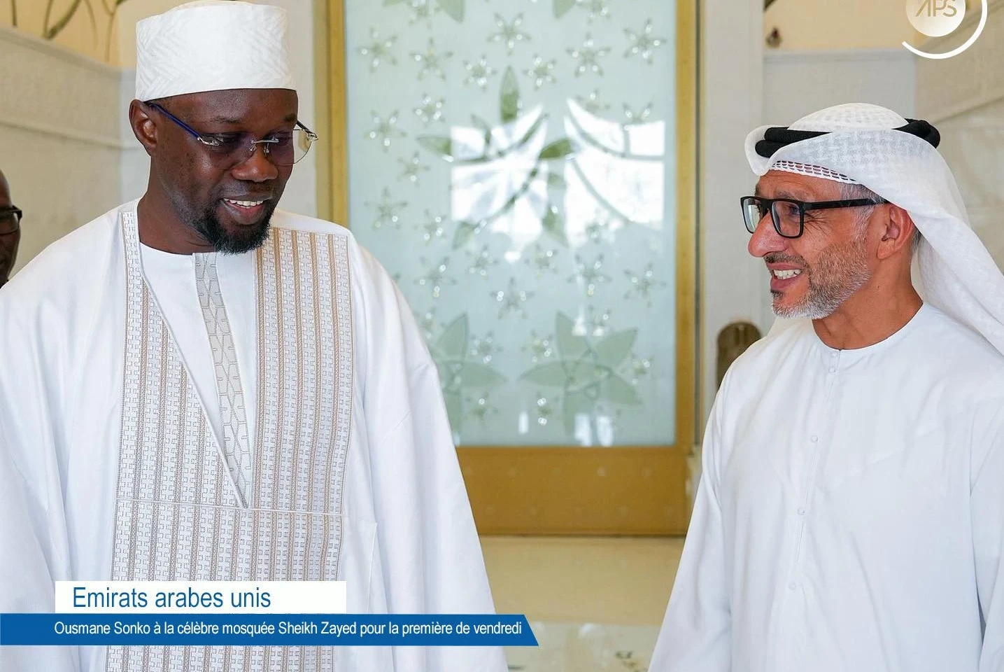 Emirats arabes unis : Ousmane Sonko à la célèbre mosquée Sheikh Zayed pour la prière de vendredi