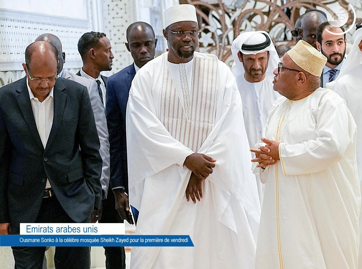 Emirats arabes unis : Ousmane Sonko à la célèbre mosquée Sheikh Zayed pour la prière de vendredi