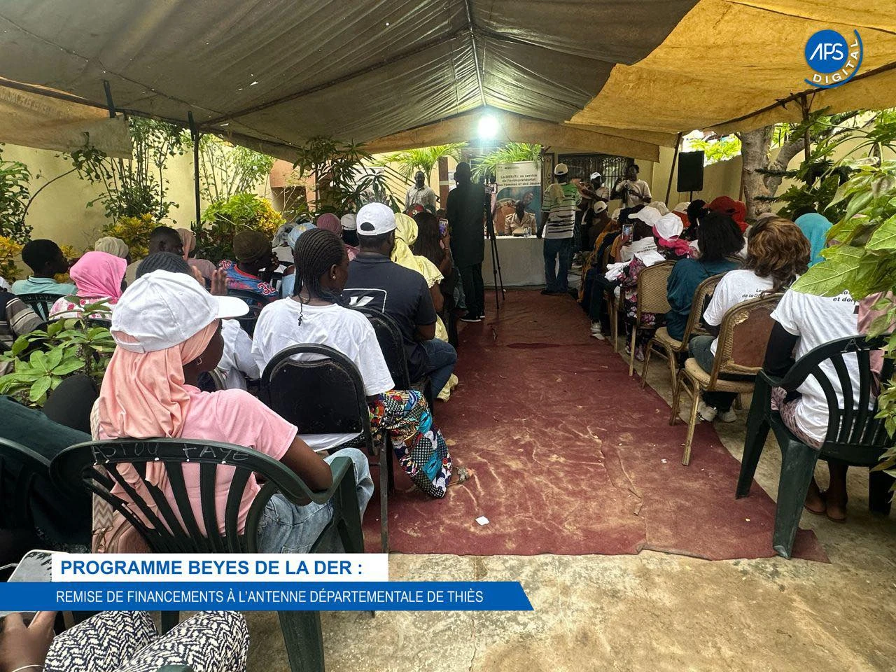 Programme Beyes de la DER : Remise de financements à l'antenne départementale de Thiès