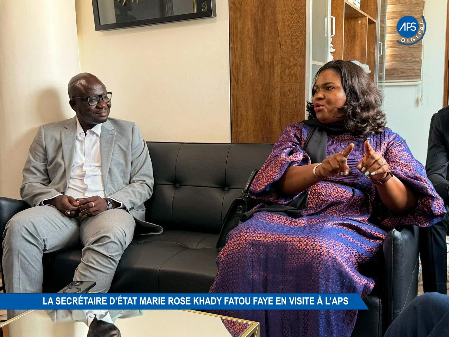 La Secrétaire d’État Marie Rose Khady Fatou Faye en visite à l’APS (Agence de Presse Sénégalaise)