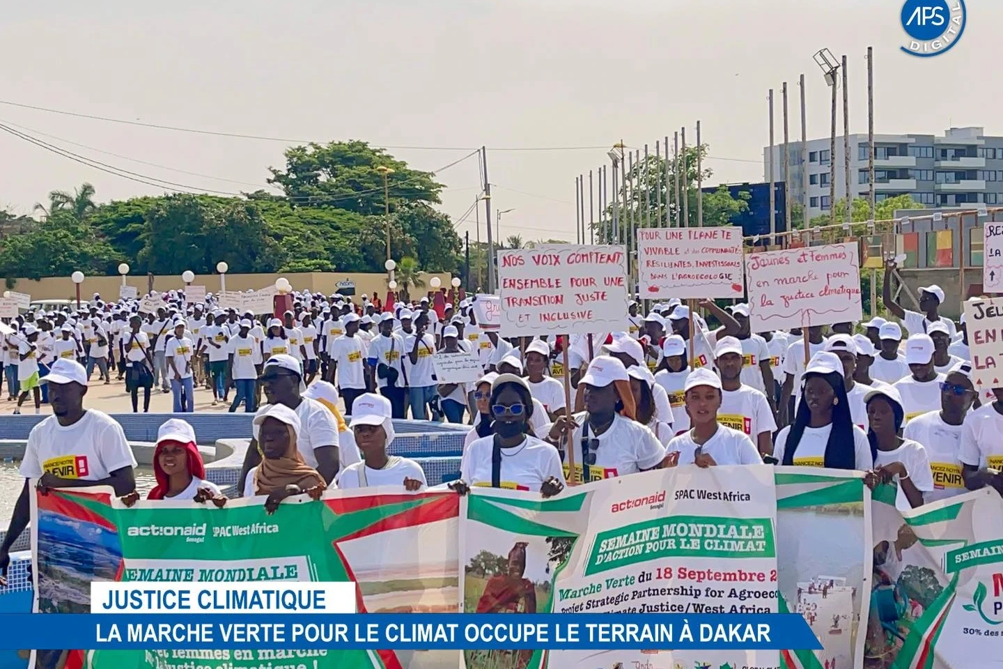 Justice climatique : La marche verte pour le climat occupe le terrain à Dakar