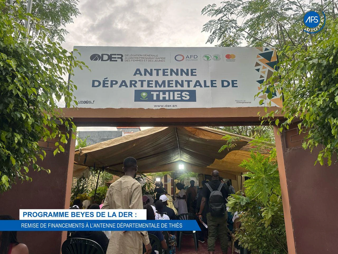 Programme Beyes de la DER : Remise de financements à l'antenne départementale de Thiès