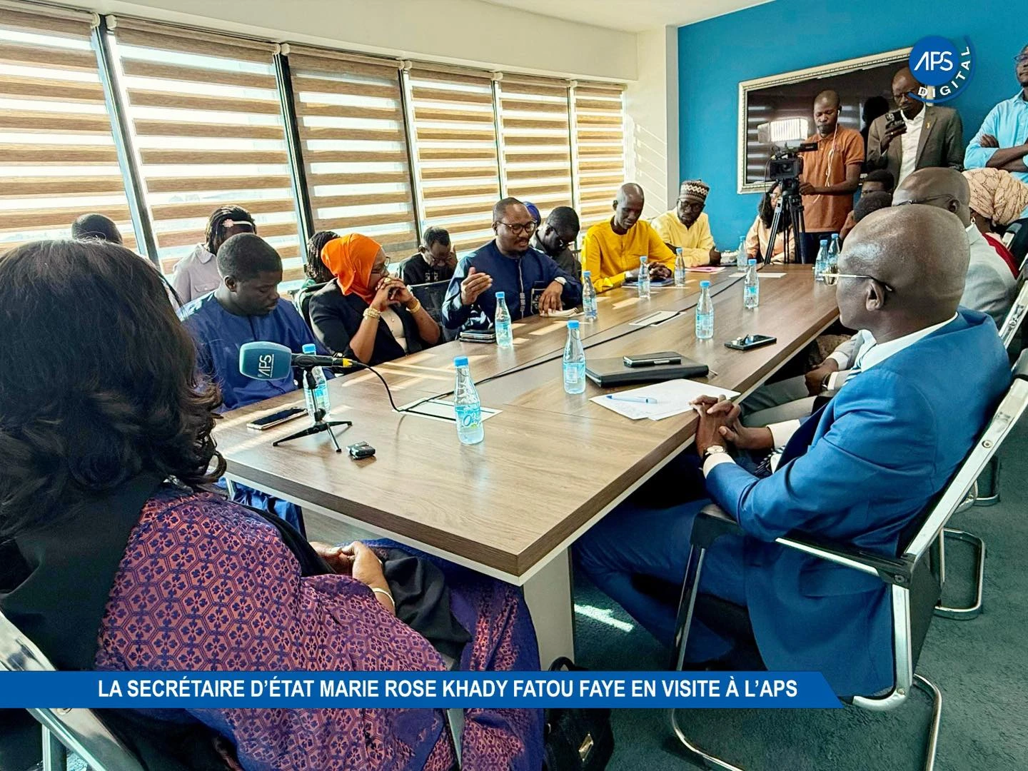 La Secrétaire d’État Marie Rose Khady Fatou Faye en visite à l’APS (Agence de Presse Sénégalaise)