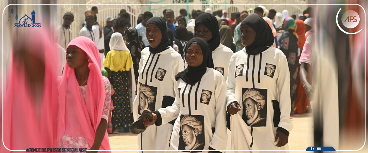 Une foule impressionnante déferle sur Médina Baye, dans la prière et le recueillement