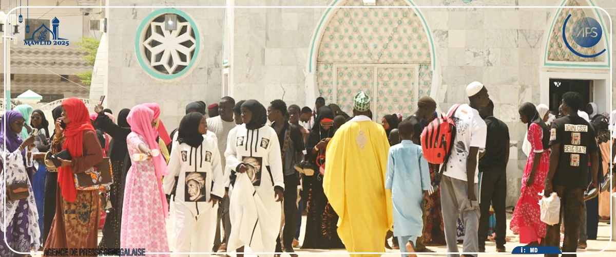 Une foule impressionnante déferle sur Médina Baye, dans la prière et le recueillement