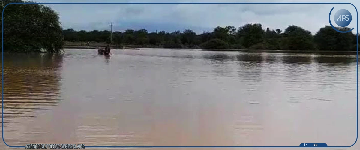 Bakel : des routes coupées, deux établissements envahis par les eaux du Manantali