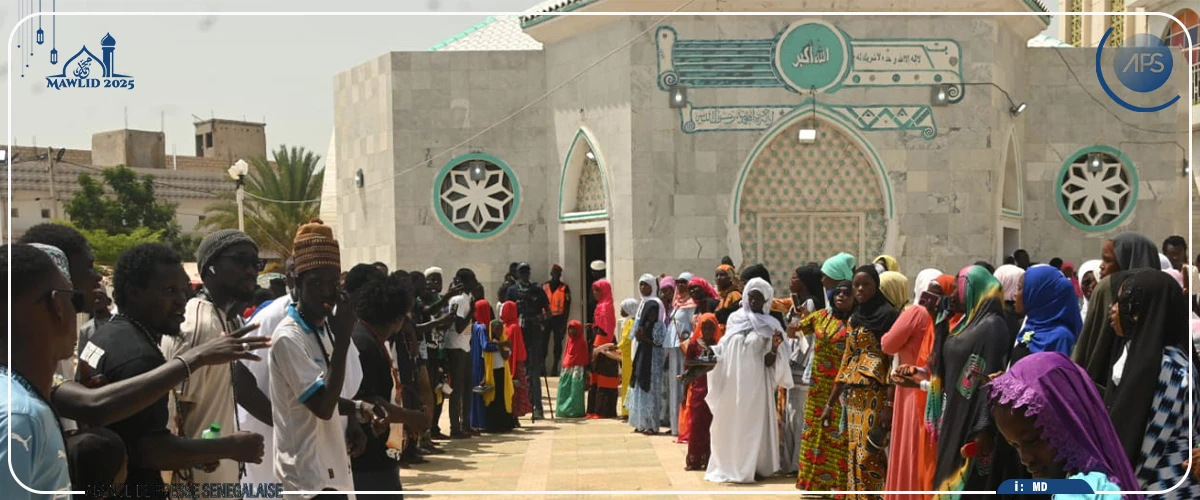 Une foule impressionnante déferle sur Médina Baye, dans la prière et le recueillement