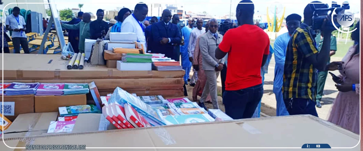 Thiès : Moustapha Mamba Guirassy réceptionne du matériel destiné aux écoles