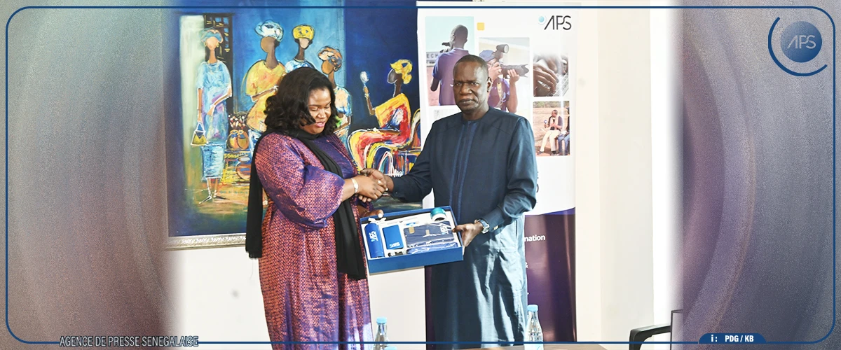 En visite à l'APS, Marie Rose Faye prône un cadre de collaboration pour l'atteinte des objectifs de la communication gouvernementale