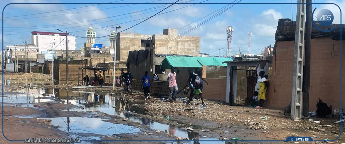 Kaolack : plusieurs quartiers gagnés par les eaux de pluie