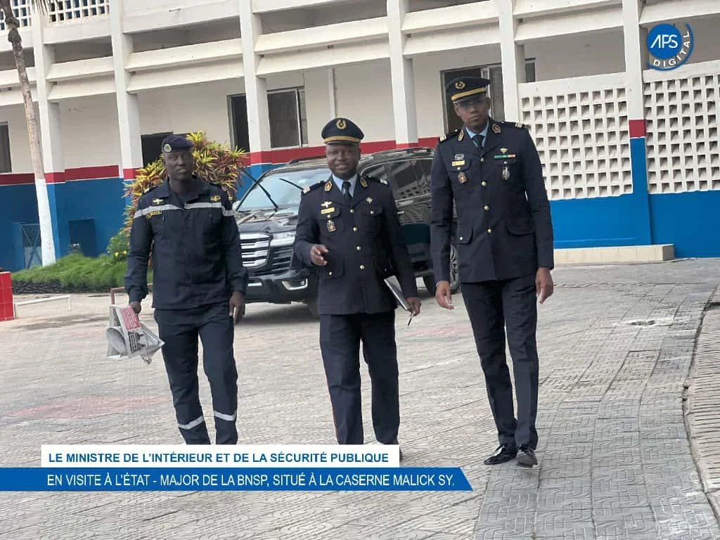 Le ministre de l'intérieur et de la sécurité publique : En visite à l'Etat - Major de la BNSP, situé à la caserne Malick Sy