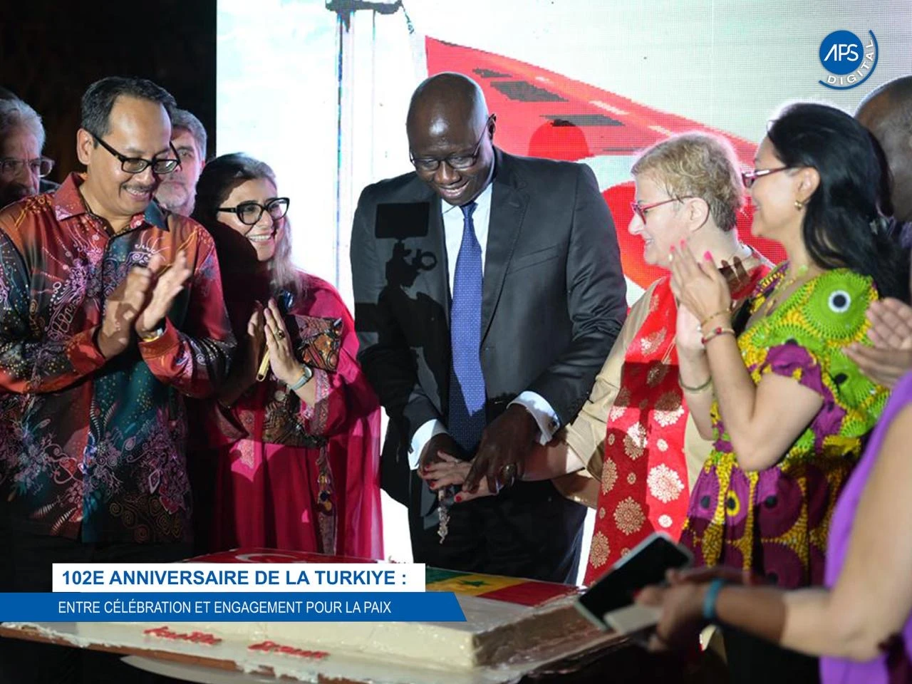 102e anniversaire de la Turkiye : entre célébration et engagement pour la paix