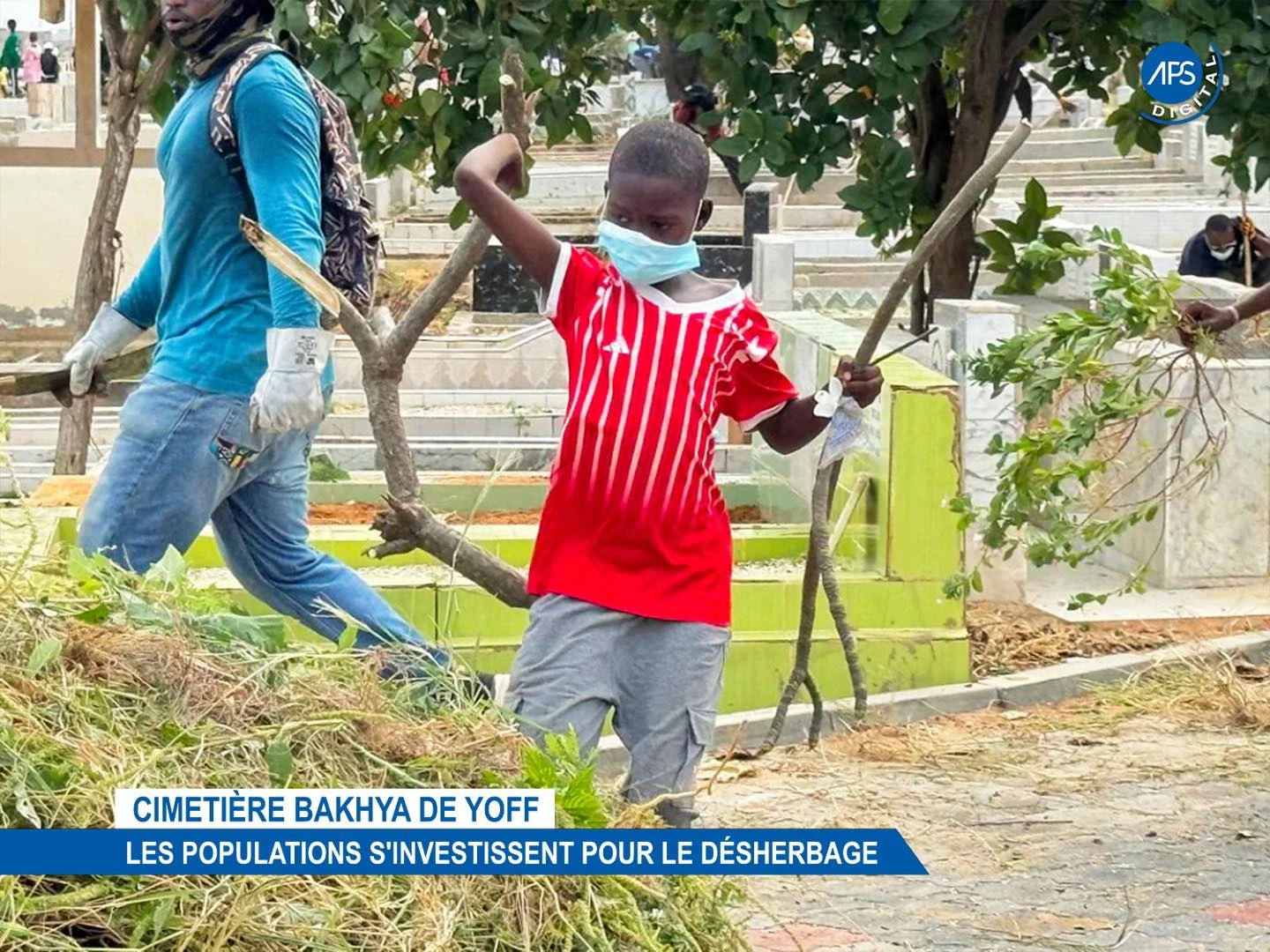 Cimetière Bakhya de Yoff : Les populations s'investissent pour le désherbage