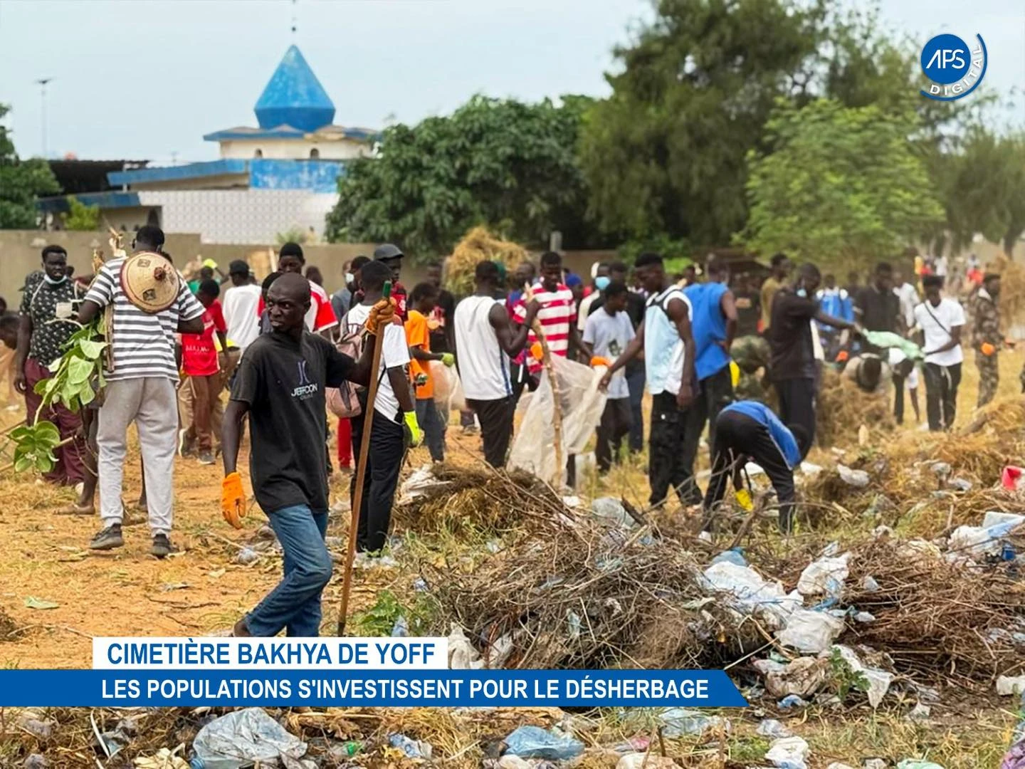 Cimetière Bakhya de Yoff : Les populations s'investissent pour le désherbage