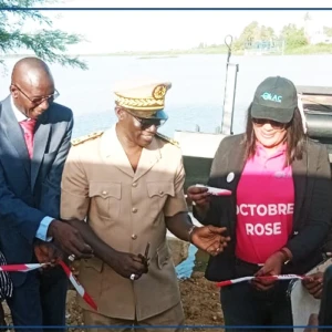 À Saint-Louis, l'OLAC acquiert une pelle amphibie pour améliorer la qualité de l'eau de consommation