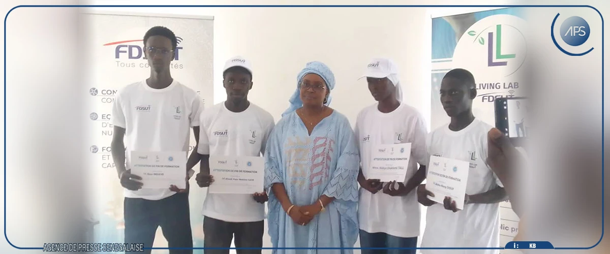 Bambey : une trentaine de jeunes formés aux métiers du numérique par le FDSUT