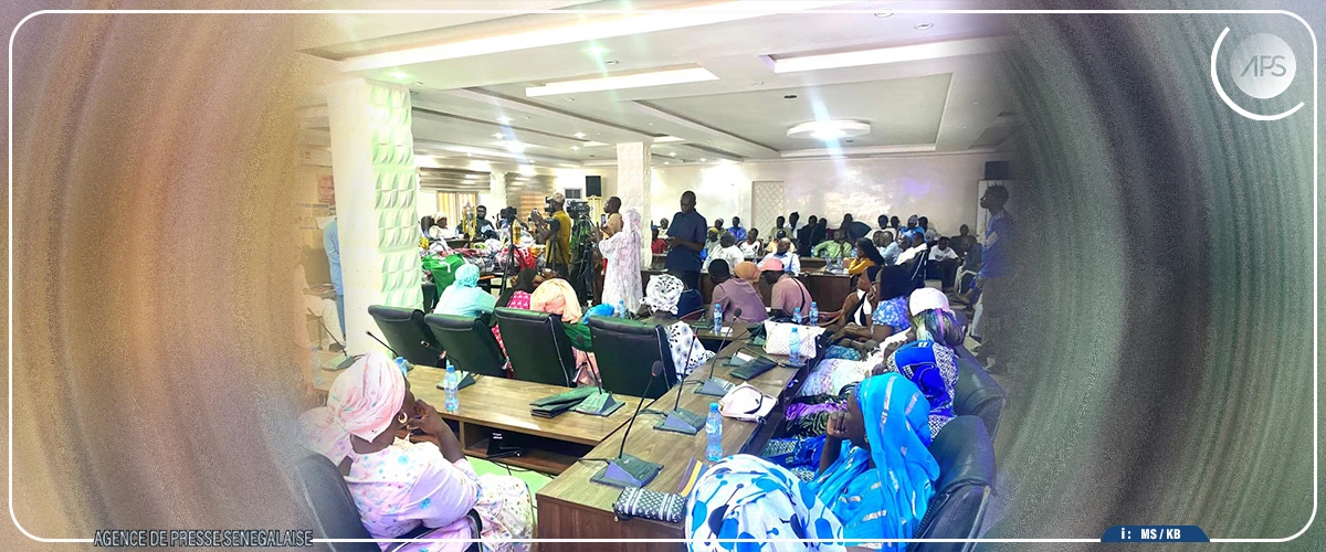 Nguidilé : le maire offre des fournitures scolaires aux élèves de la commune