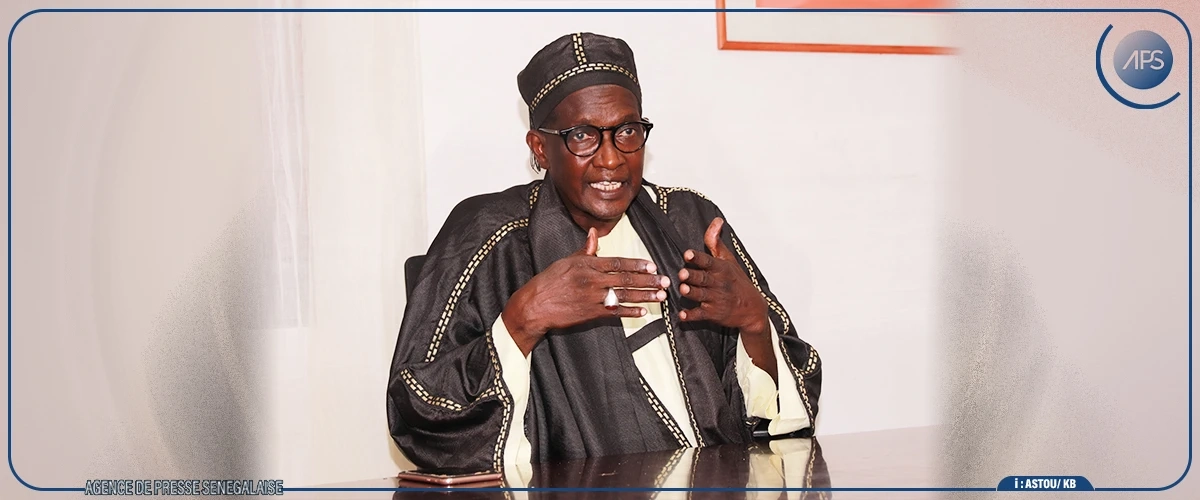 Le roi du Sine bénit les pôles territoires