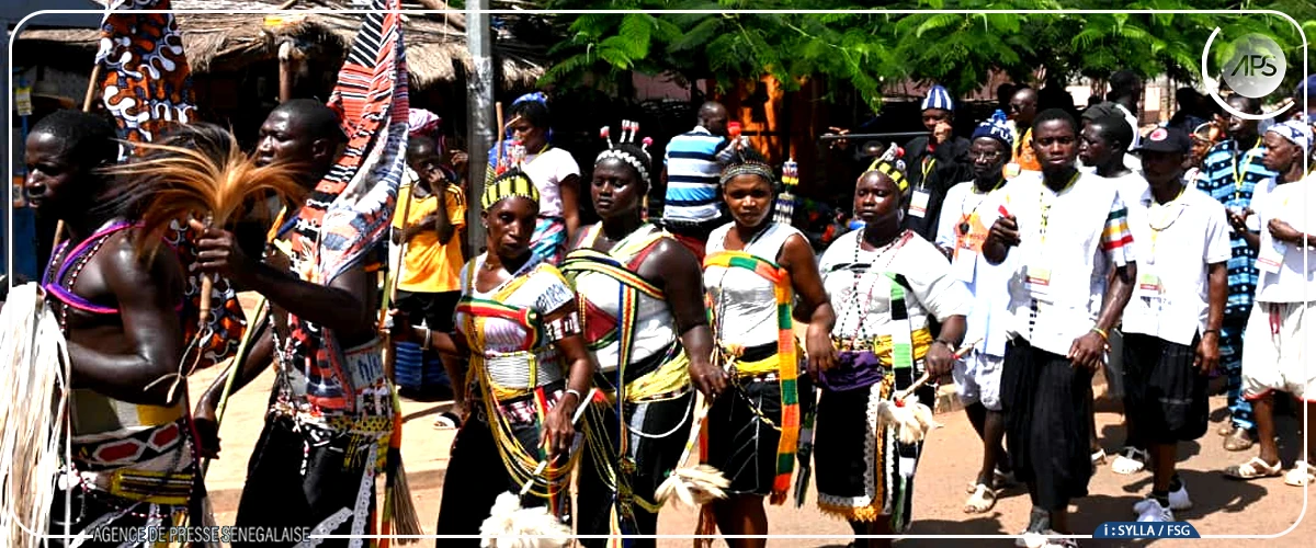 Festival des minorités : une parade met en exergue la diversité culturelle du pays bassari