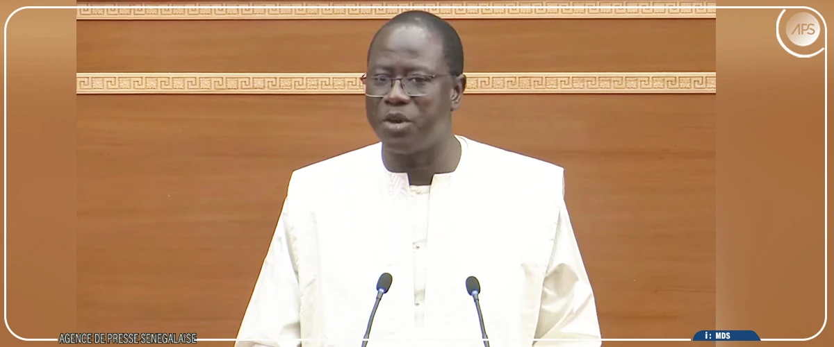 Les bourses des étudiants demeurent ”une priorité” du gouvernement, assure Daouda Ngom